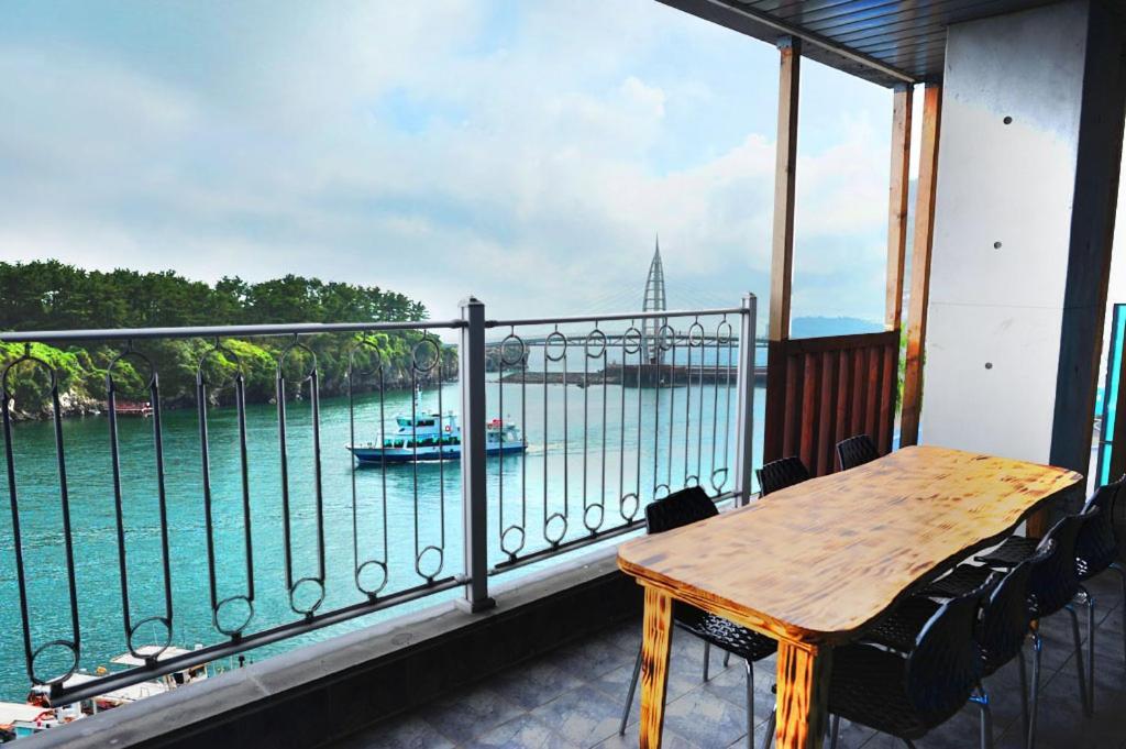 Seom Story Pension Seogwipo Exterior foto
